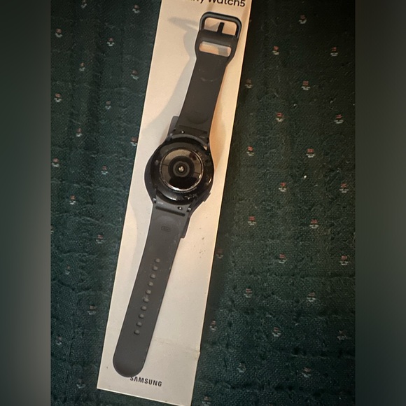Samsung Galaxy Smartwatch 5 - Picture 2 of 2
